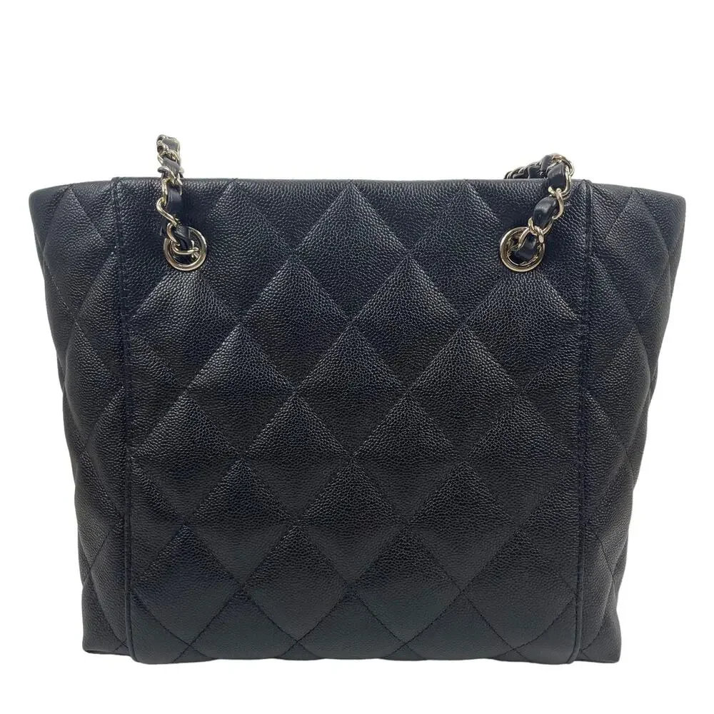 CHANEL 2023 quilted